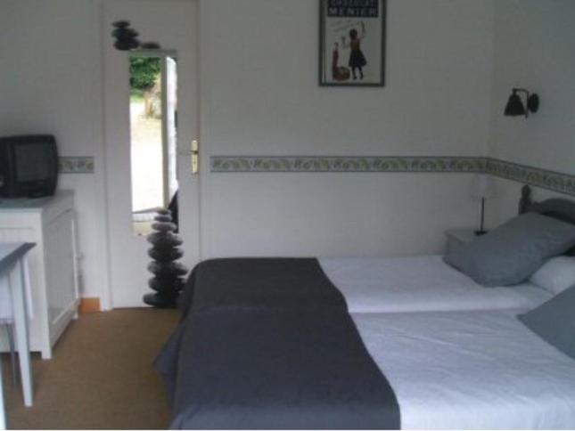 Le Relais De Porz Morvan Plomodiern Habitación foto